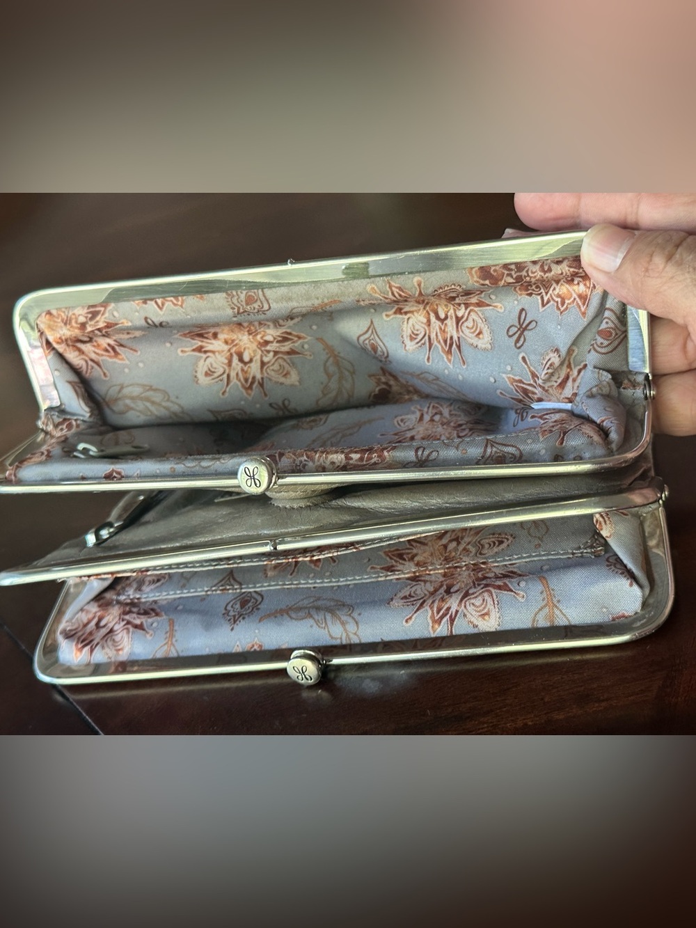 Women’s Floral Lined Wallet - grey (bags 25)